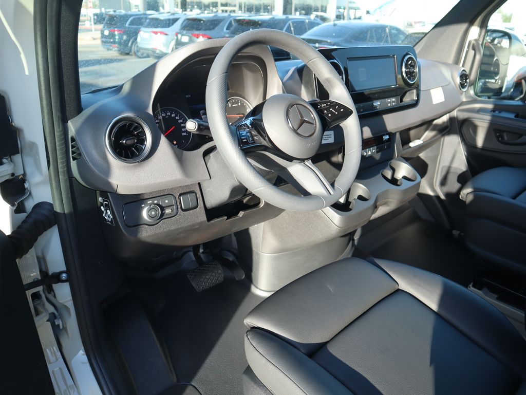 2026 Mercedes-Benz Sprinter Base Image 26 of 40