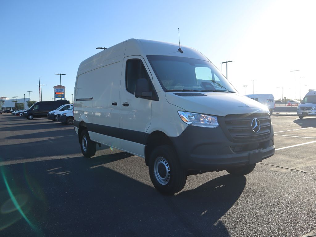 2026 Mercedes-Benz Sprinter Base Image 4 of 40