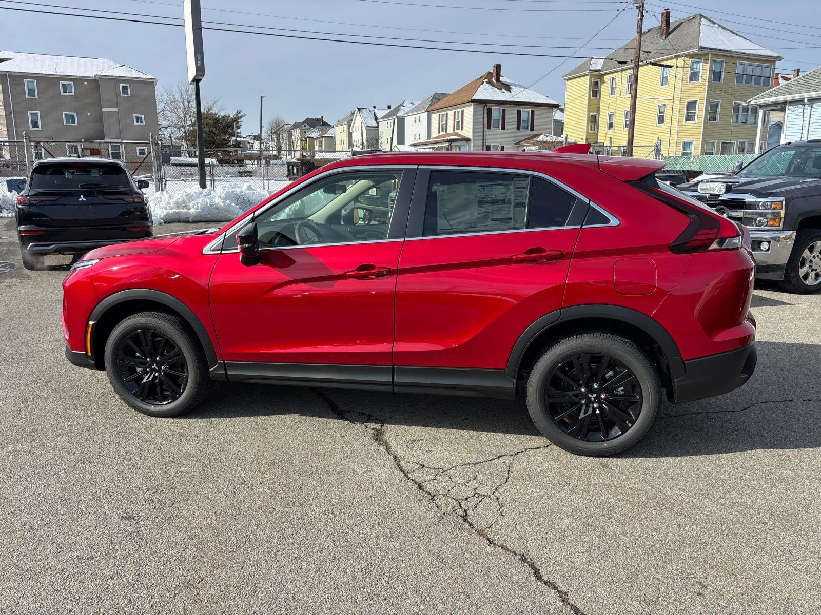 2026 Mitsubishi Eclipse Cross LE Image 2 of 12