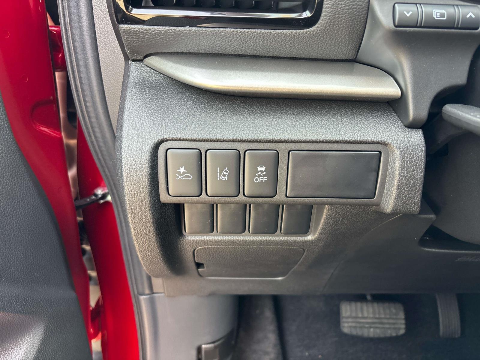 2026 Mitsubishi Eclipse Cross LE Image 11 of 12