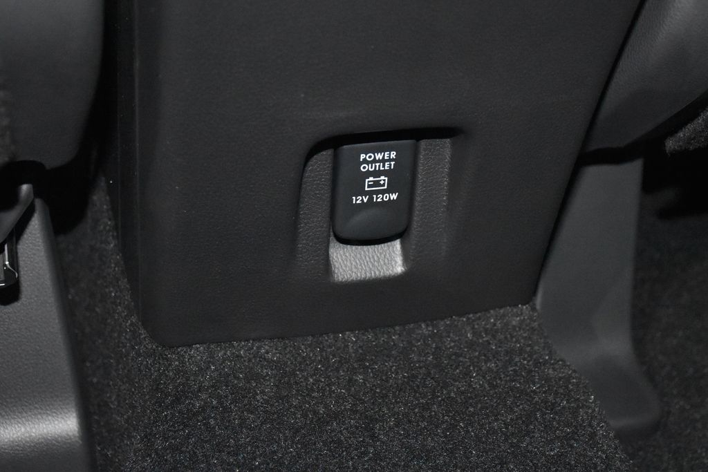 2026 Mitsubishi Eclipse Cross LE Image 21 of 30