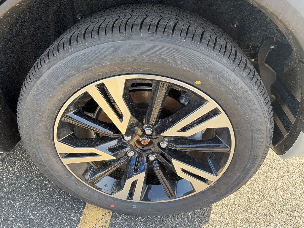 2026 Mitsubishi Eclipse Cross SEL Image 11 of 34