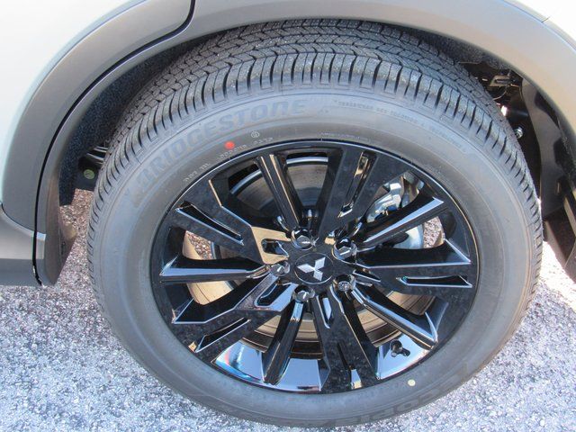 2026 Mitsubishi Eclipse Cross Black Edition Image 11 of 28