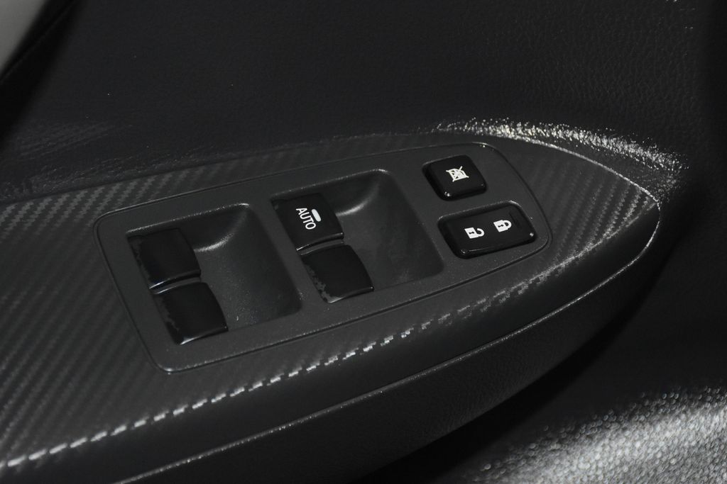 2026 Mitsubishi Eclipse Cross ES Image 23 of 31