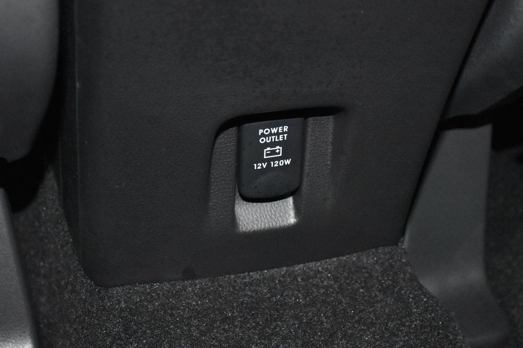 2026 Mitsubishi Eclipse Cross ES Image 21 of 31