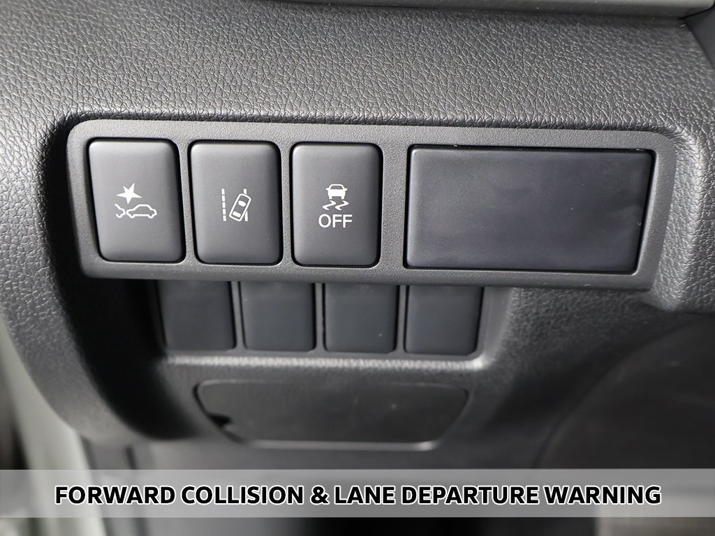 2026 Mitsubishi Eclipse Cross ES Image 33 of 43