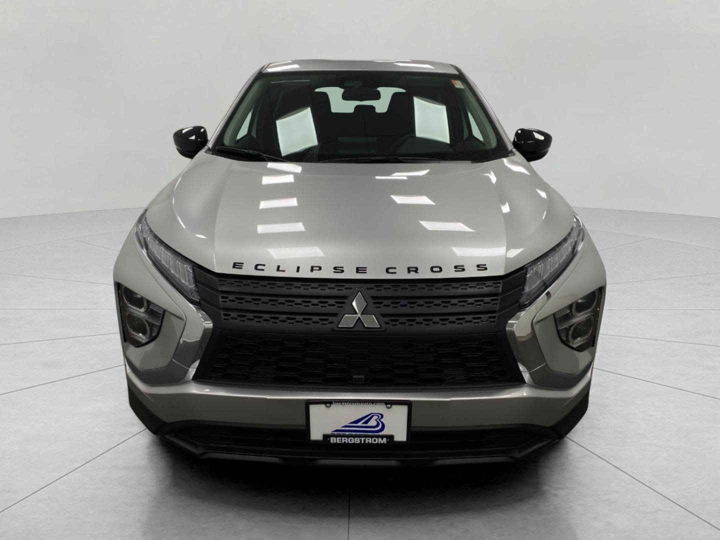 2026 Mitsubishi Eclipse Cross LE Image 3 of 29