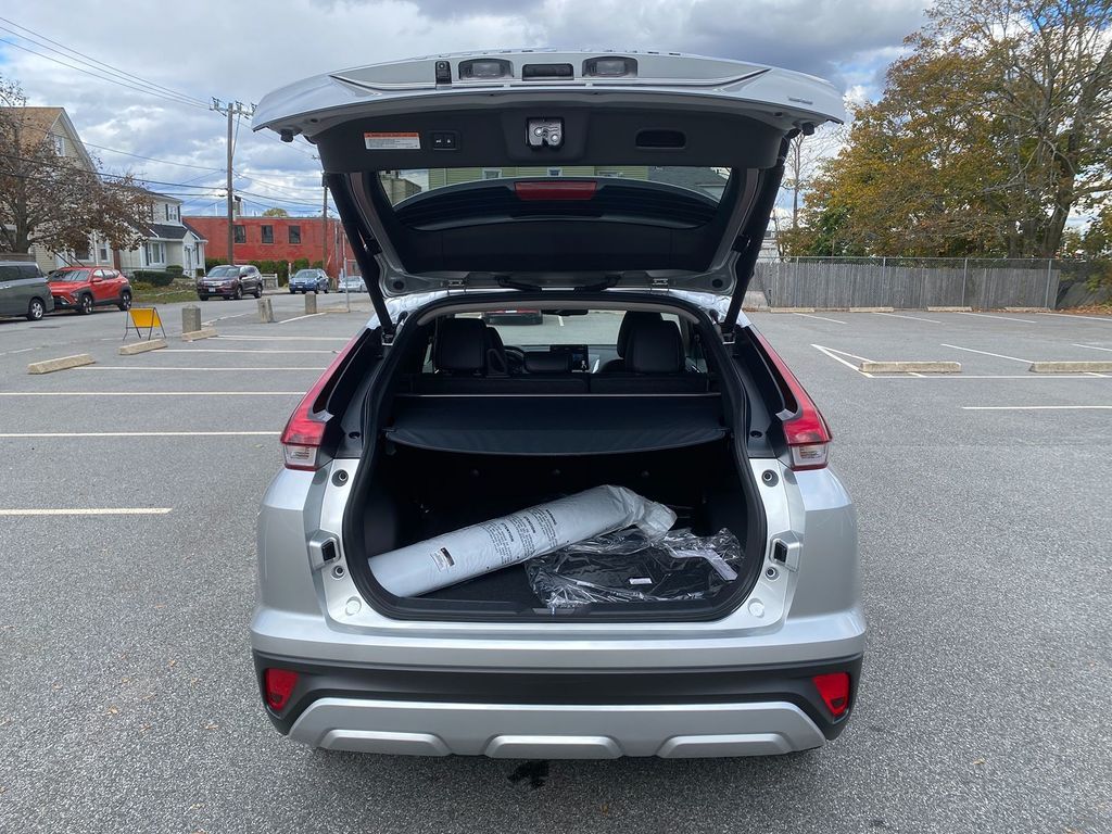 2026 Mitsubishi Eclipse Cross SE Image 13 of 34