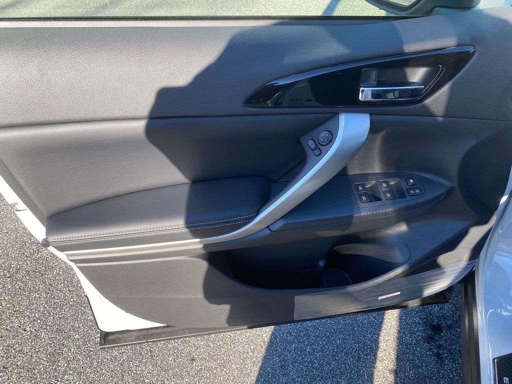 2026 Mitsubishi Eclipse Cross SEL Image 20 of 31