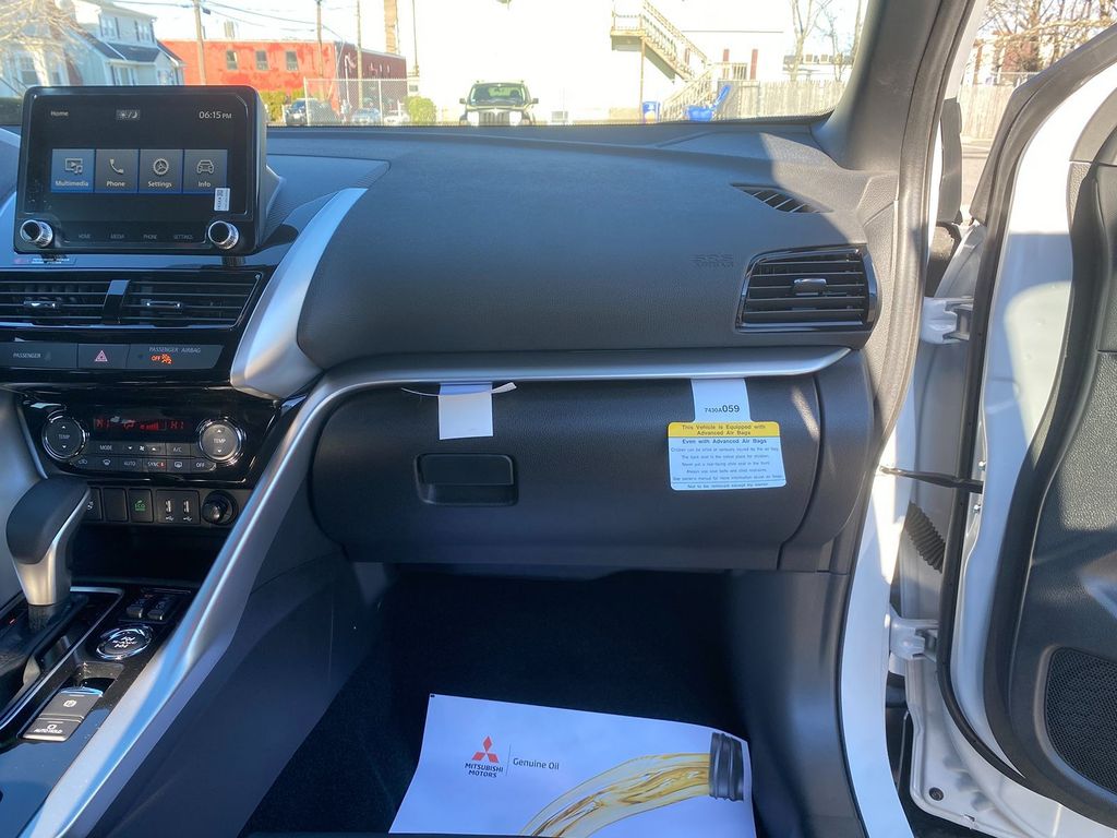 2026 Mitsubishi Eclipse Cross SEL Image 25 of 31