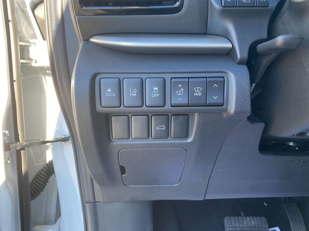 2026 Mitsubishi Eclipse Cross SEL Image 31 of 31