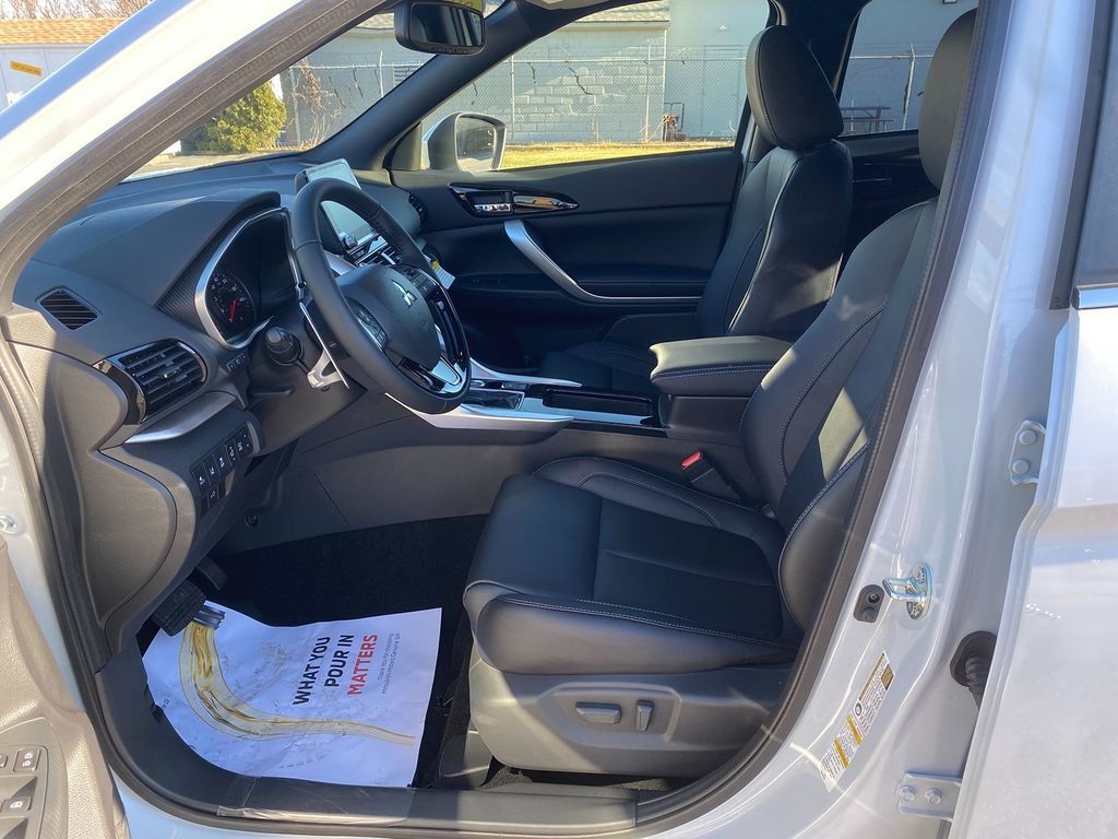 2026 Mitsubishi Eclipse Cross SEL Image 15 of 31
