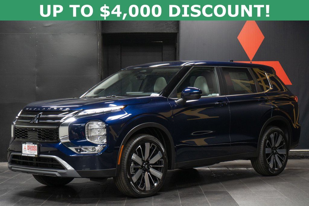 2026 Mitsubishi Outlander SE Image 1 of 24