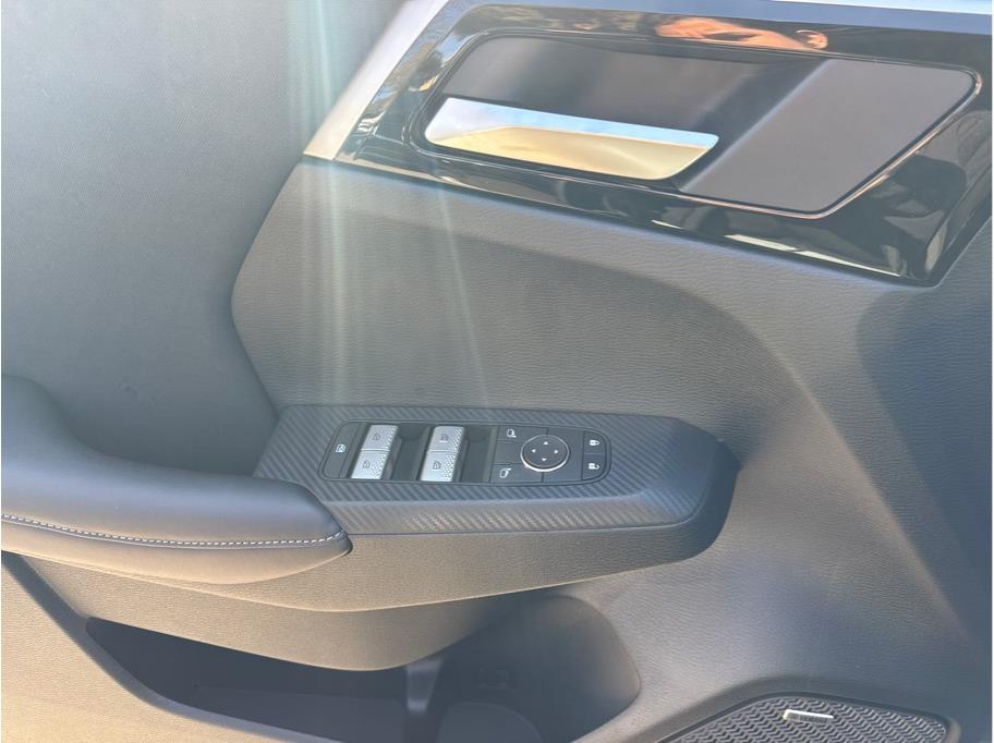 2026 Mitsubishi Outlander ES Image 13 of 14