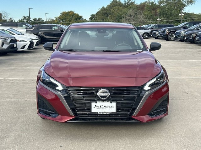 2026 Nissan Altima SV Image 2 of 19