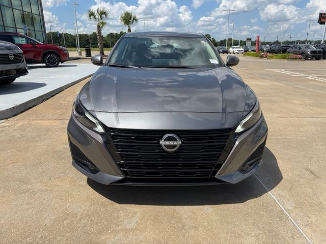 2026 Nissan Altima SV Image 2 of 25