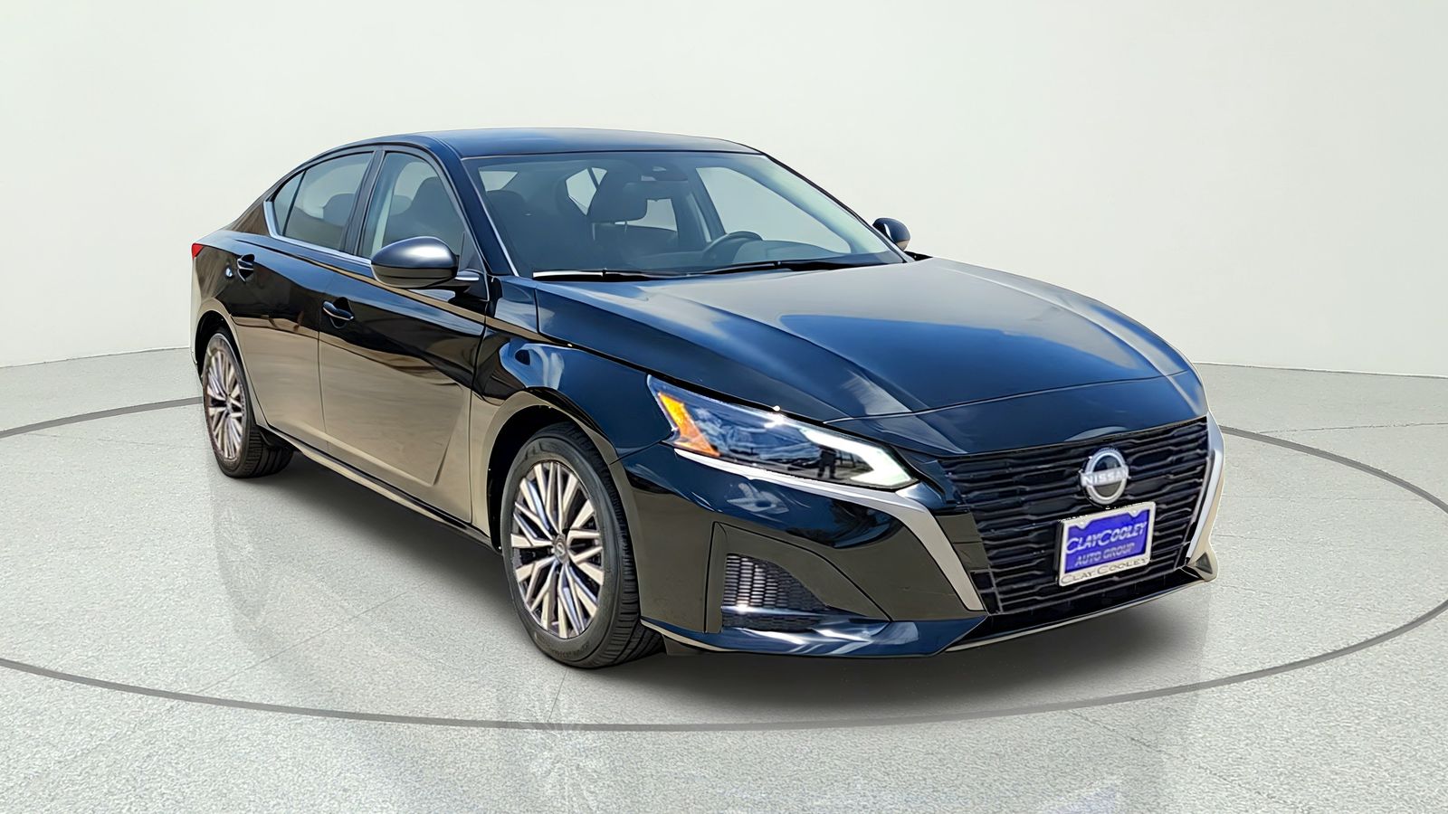 2026 Nissan Altima SV Image 3 of 24