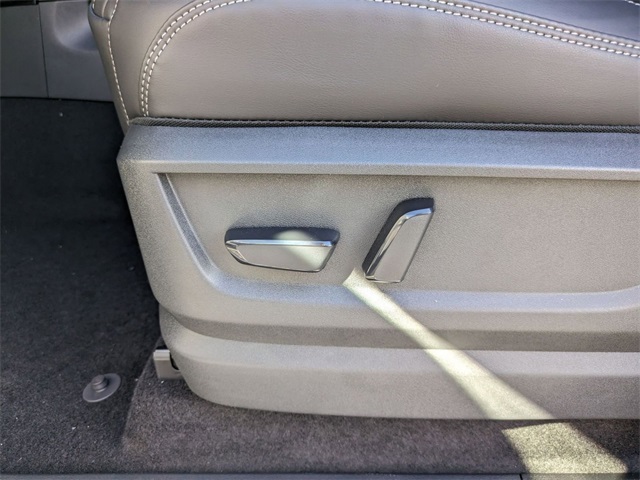 2026 Nissan Armada SV Image 46 of 60