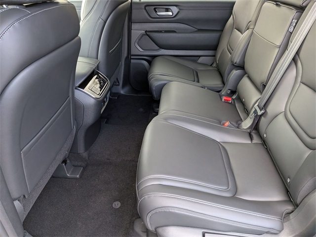 2026 Nissan Armada SV Image 27 of 60