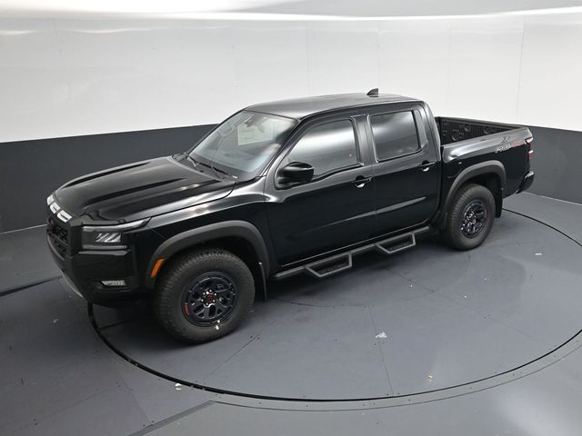 2026 Nissan Frontier PRO-4X Image 2 of 46