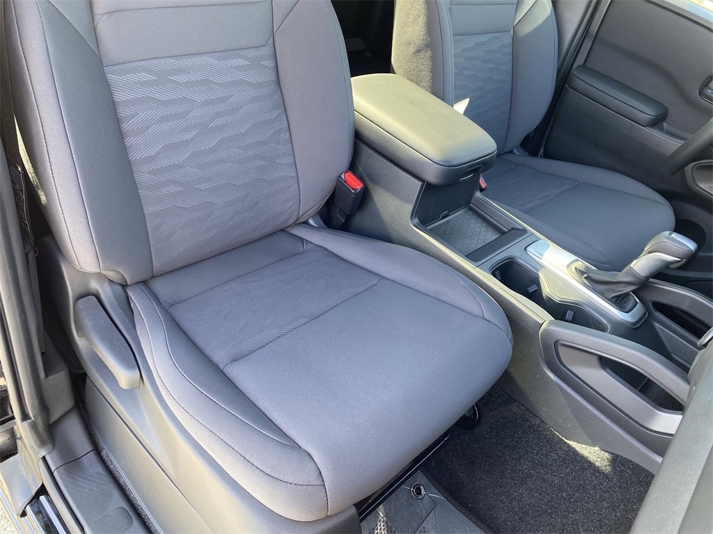 2026 Nissan Frontier S Image 8 of 20