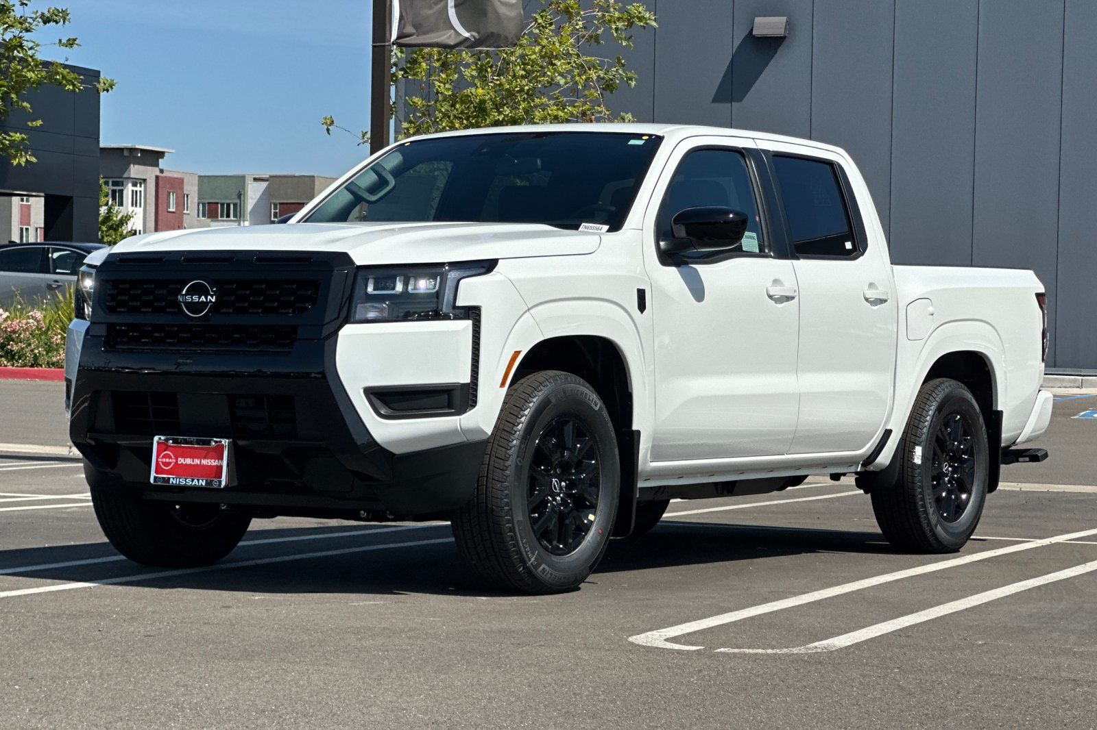 2026 Nissan Frontier SV Image 1 of 34