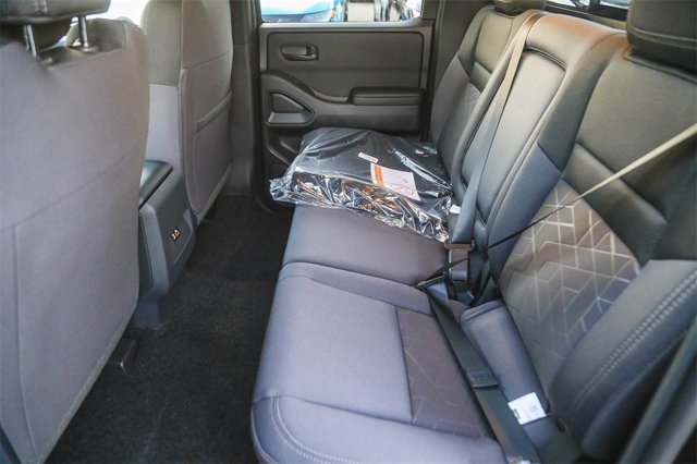 2026 Nissan Frontier SV Image 12 of 27