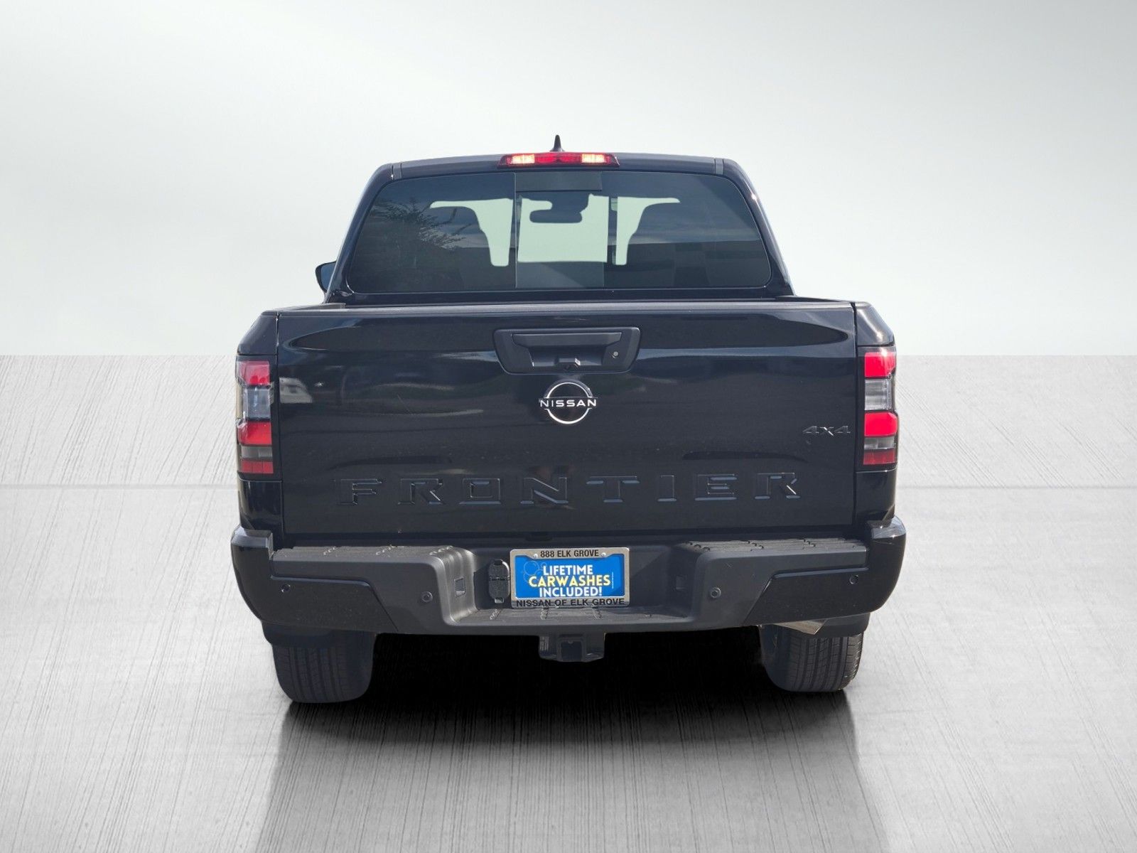 2026 Nissan Frontier SV Image 5 of 17