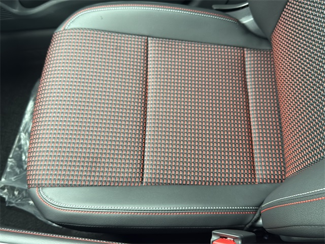 2026 Nissan Kicks SR Image 25 of 32