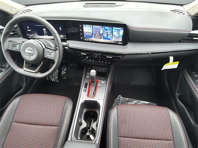 2026 Nissan Kicks SR Image 15 of 32