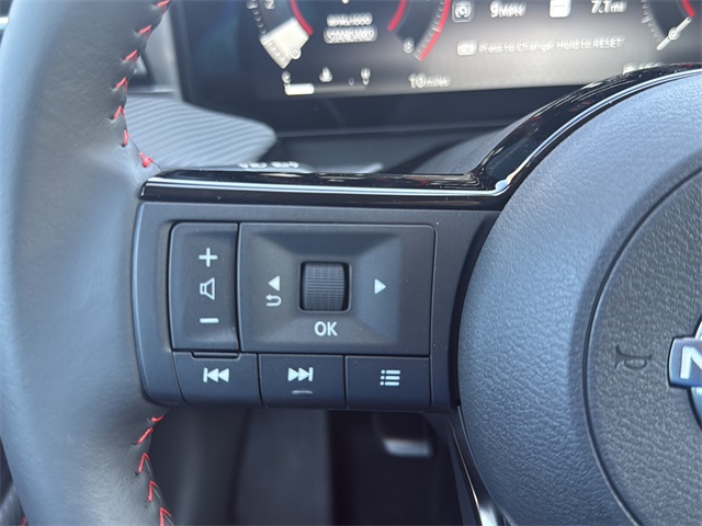 2026 Nissan Kicks SR Image 27 of 31