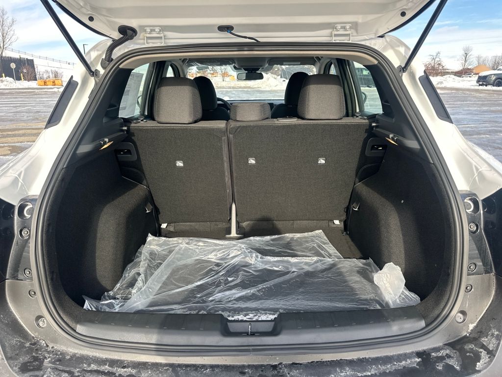 2026 Nissan Kicks S Image 12 of 31