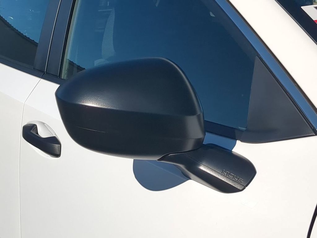 2026 Nissan Kicks S Image 18 of 27