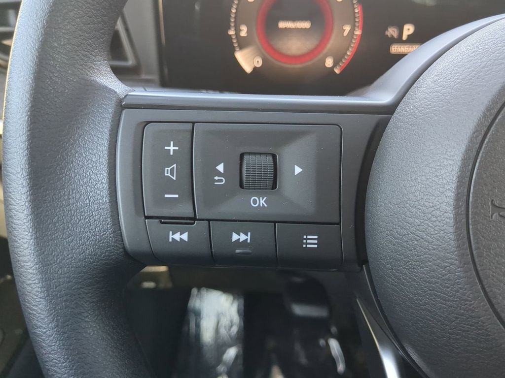2026 Nissan Kicks S Image 25 of 27