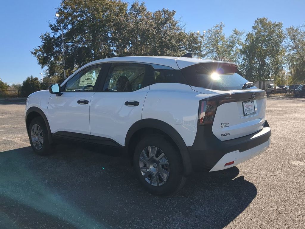2026 Nissan Kicks S Image 8 of 27