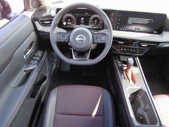 2026 Nissan Kicks SR Image 26 of 35