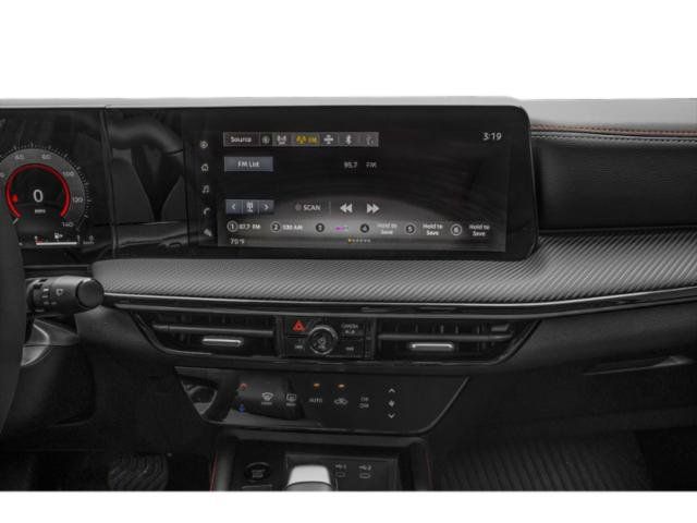 2026 Nissan Kicks SR Image 30 of 35