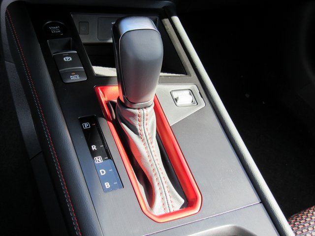 2026 Nissan Kicks SR Image 31 of 35