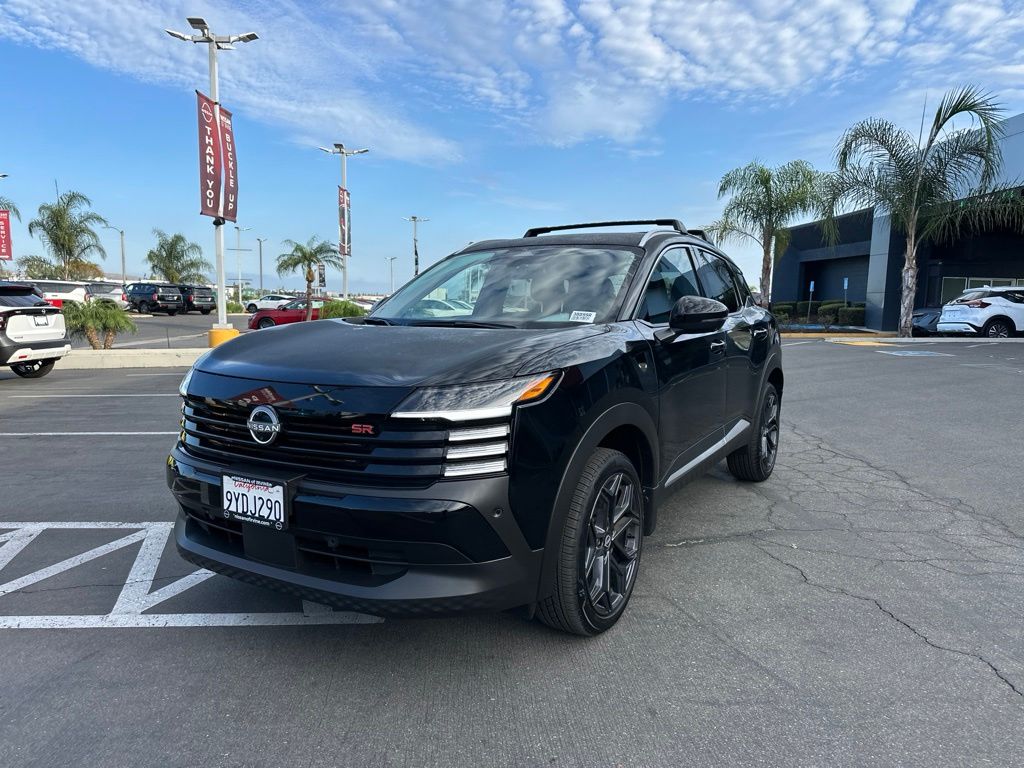 2026 Nissan Kicks SR Image 1 of 18