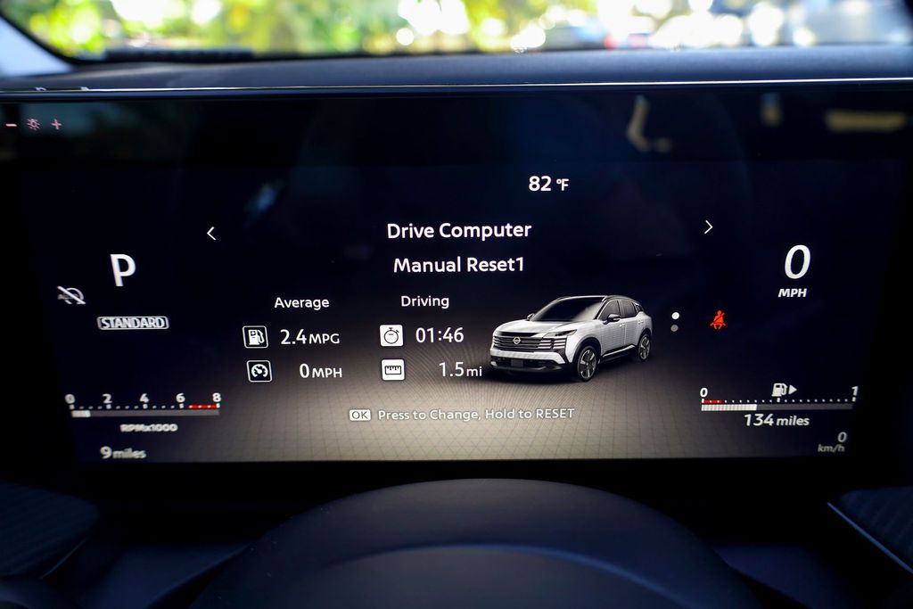 2026 Nissan Kicks SR Image 16 of 21