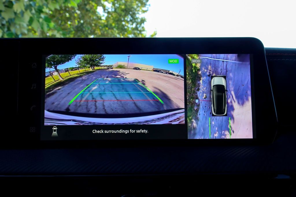 2026 Nissan Kicks SR Image 17 of 21