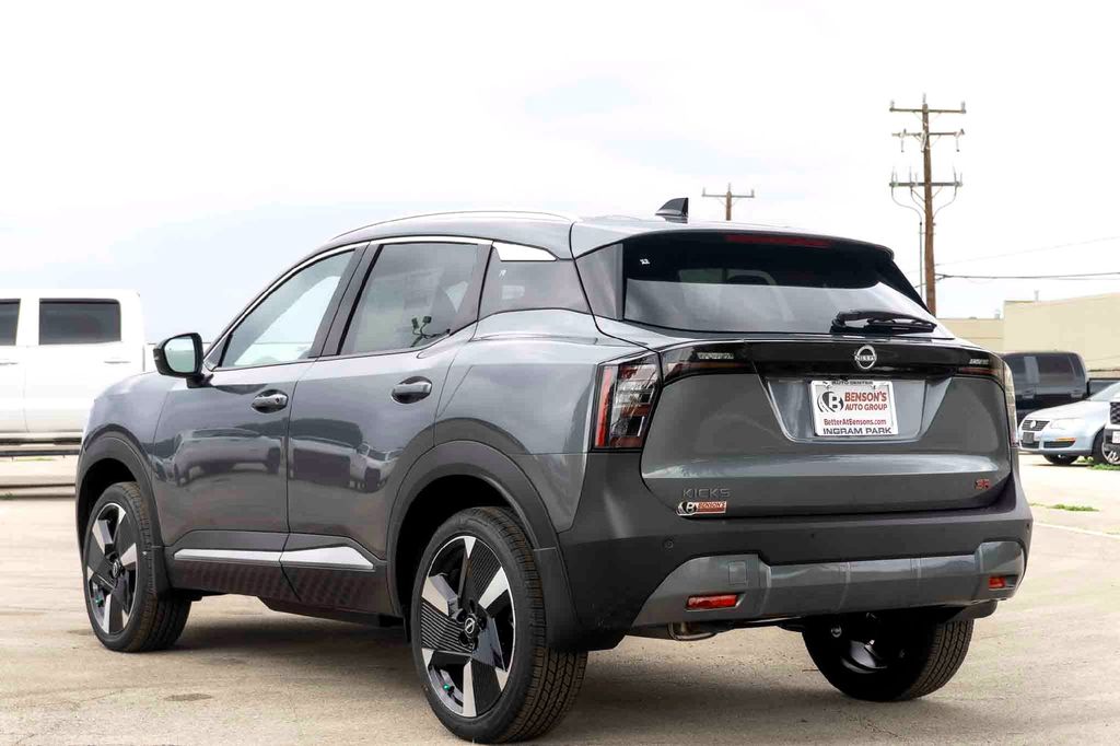 2026 Nissan Kicks SR Image 5 of 20