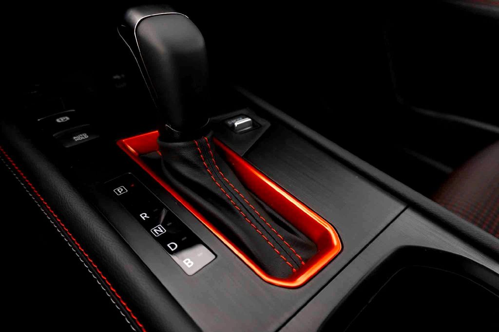 2026 Nissan Kicks SR Image 18 of 20