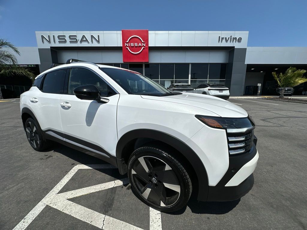 2026 Nissan Kicks SR Image 3 of 16