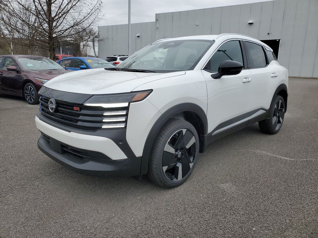2026 Nissan Kicks SR Image 1 of 35