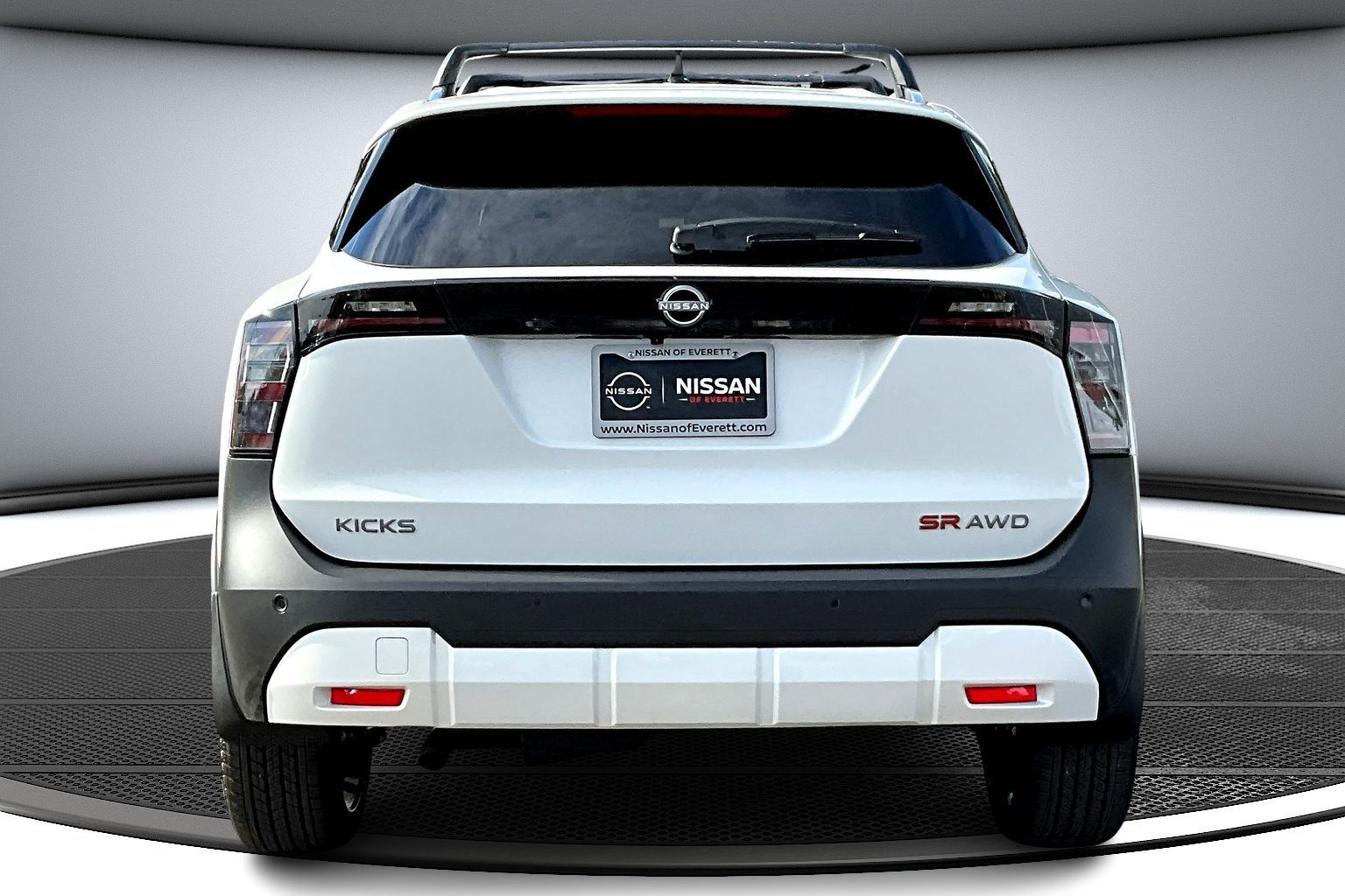 2026 Nissan Kicks SR Image 3 of 14
