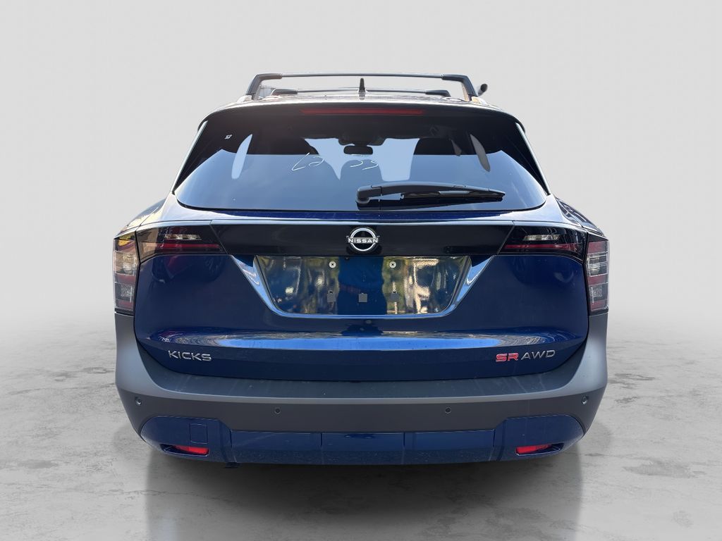 2026 Nissan Kicks SR Image 3 of 12