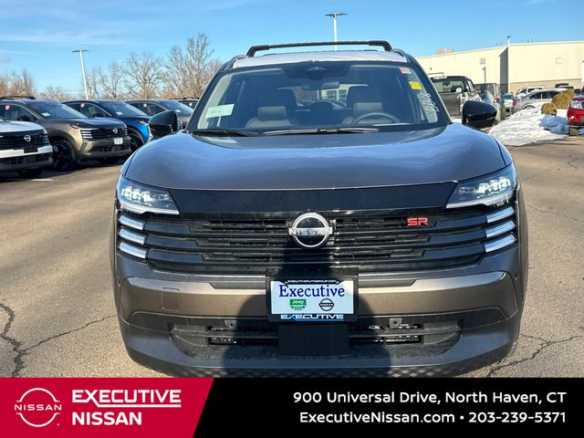 2026 Nissan Kicks SR Image 2 of 23