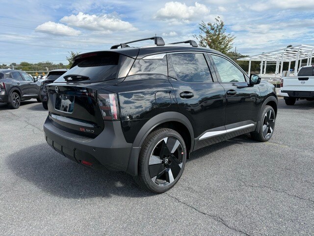 2026 Nissan Kicks SR Image 5 of 31