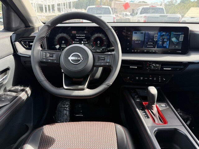 2026 Nissan Kicks SR Image 16 of 31